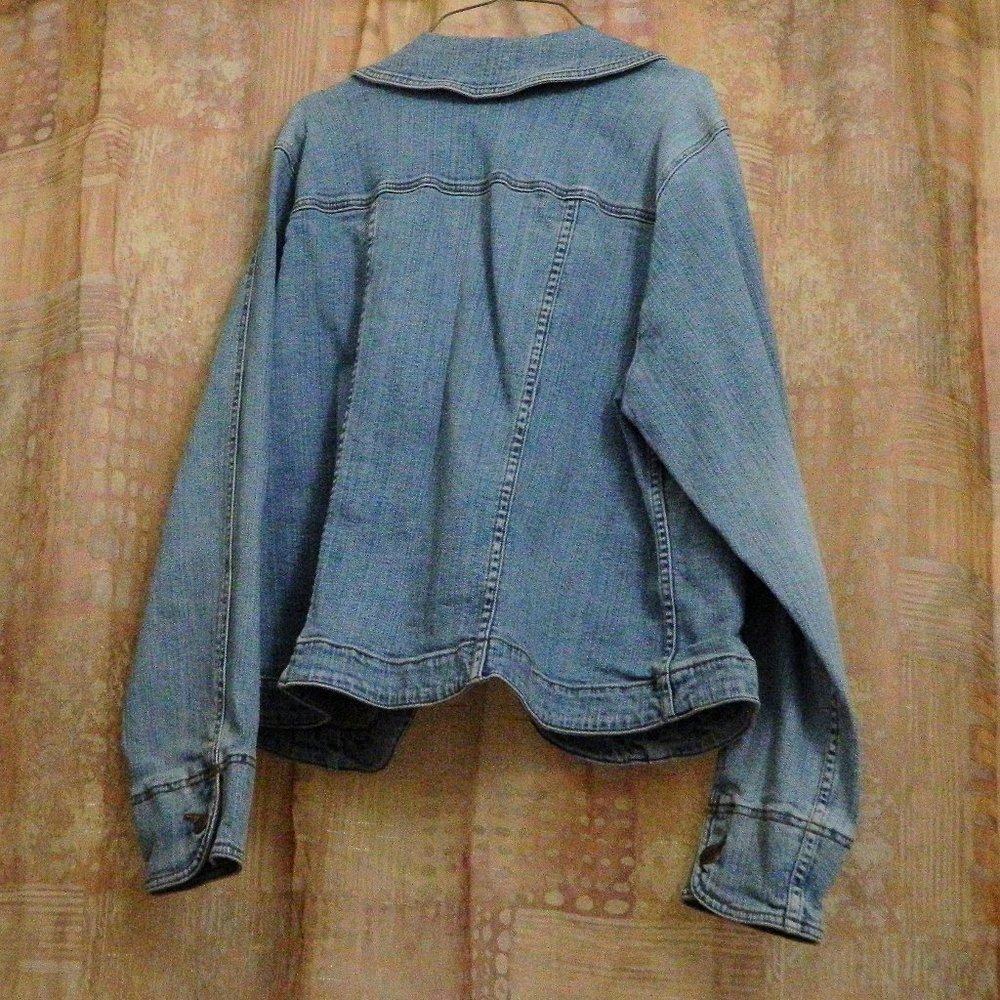 Jacket - Picture 5 of 6